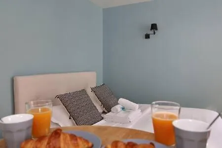 Appartamento 402 -studio Elegant Et Confortable A 5 - Flat-guest *